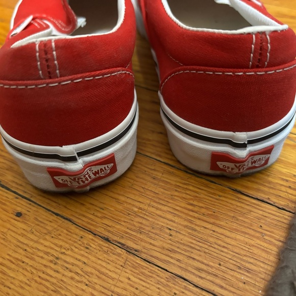 Vans classic slip on red shoes - Picture 3 of 3